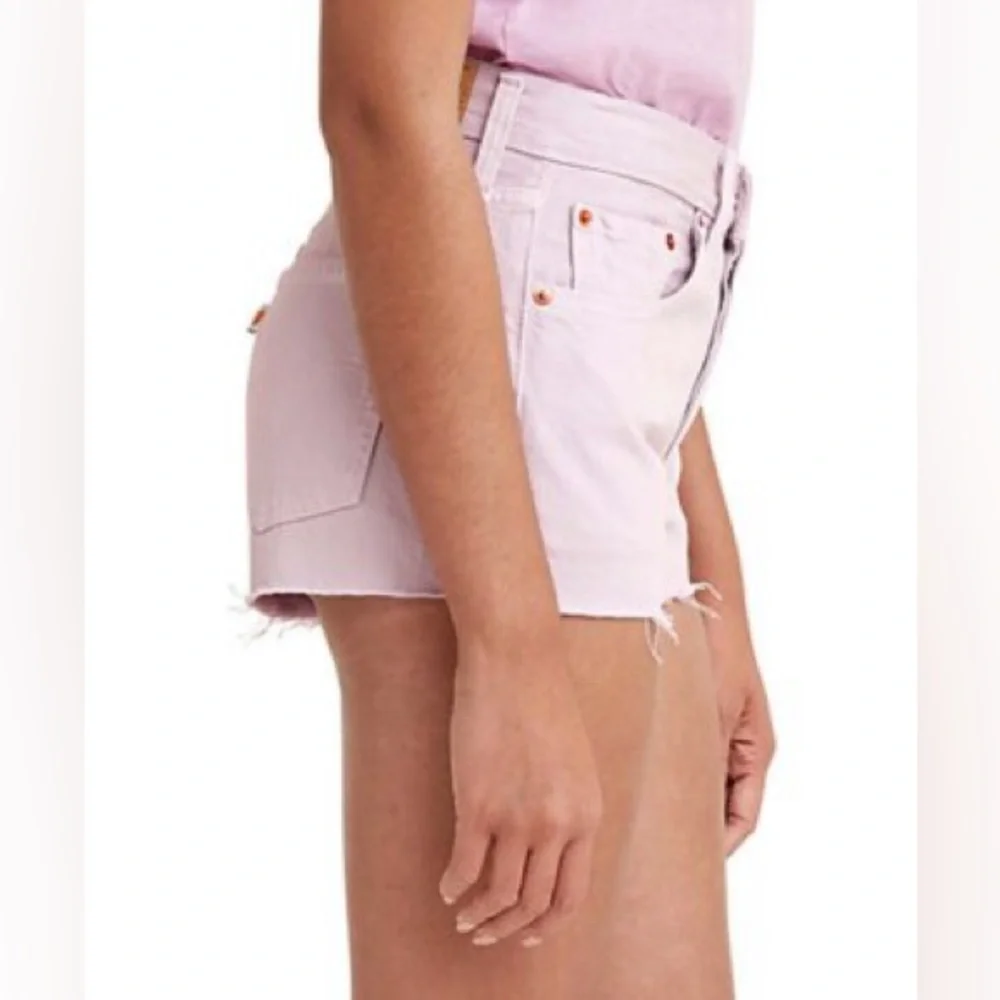 (B5) Levi's Original 501 Women's Frayed Hem Denim Shorts in Pink, Youth Size 30